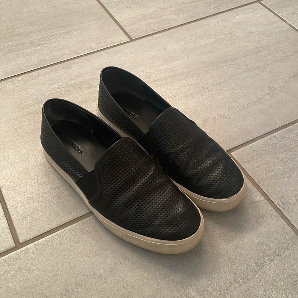 VINCE Black leather Blair Slip On 7.5